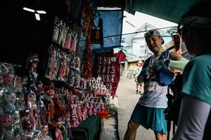 BIB: 
                            <button type="button" onclick="openModal(25552515)" class="btn btn-primary btn-sm float-right btn-popup" data-toggle="modal" data-target=".modal-high-quality">
                        <i class="fas fa-shopping-cart"></i> Add to Cart
                    </button>
                                            <button type="button" onclick="isThisMe(25552515, true)" class="btn btn-success btn-sm float-right btn-popup btn-isme hidden" data-toggle="tooltip" data-placement="bottom" title="นี่คือรูปของคุณใช่ไหม คลิกที่นี่เพื่อเอาเข้าอัลบั้ม">
                        <i class="fas fa-plus"></i> Add to album
                    </button>
                    <button type="button" onclick="isThisMe(25552515, false)" class="btn btn-warning btn-sm float-right btn-popup btn-isnotme hidden">
                        <i class="fas fa-ban"></i> Remove from album
                    </button>